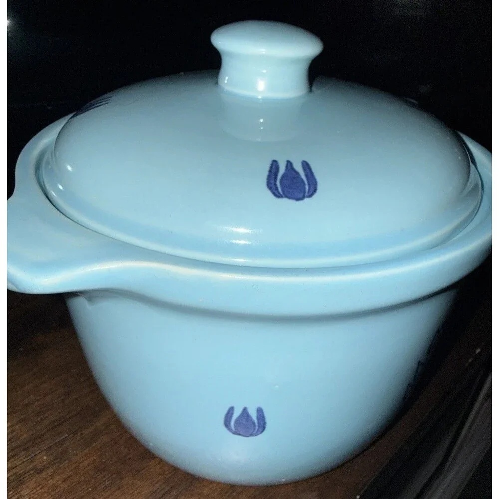 Cronin Pottery LightBlue Dutch Oven Bean Pot Featuring Blue Tulip Pattern wLid